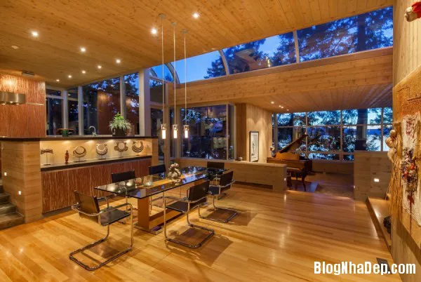 Ngôi nhà đẹp ven rừng với nội thất từ gỗ