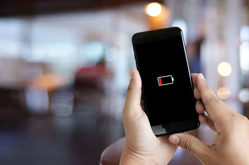 Bật mí cách khắc phục điện thoại sạc pin chậm trên iPhone và Android