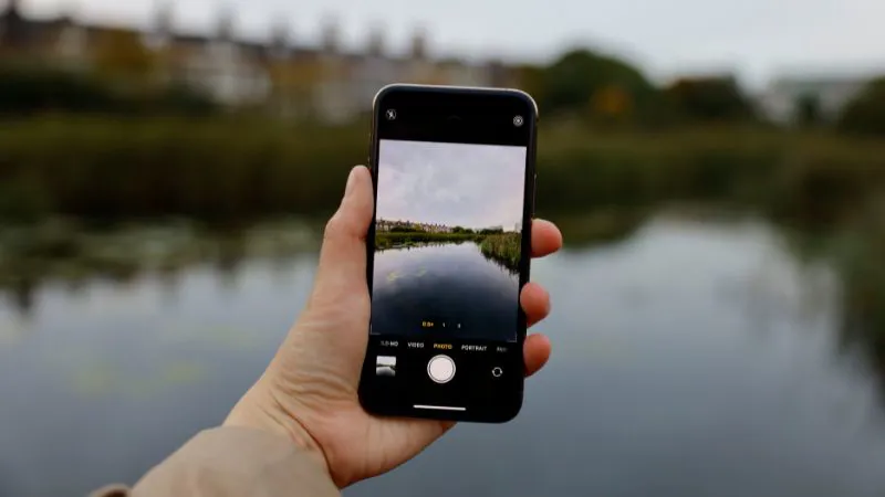Cách chụp ảnh góc rộng trên điện thoại iPhone và Android