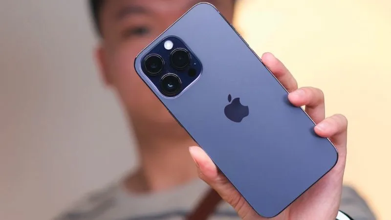Cách khắc phục iPhone 14 Pro Max màu tím bị tróc sơn hiệu quả nhất